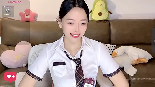 Yilin1999 online show from 02/25/25, 03:52