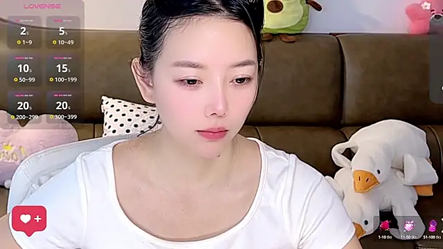 Yilin1999 online show from 09/20/25, 05:41