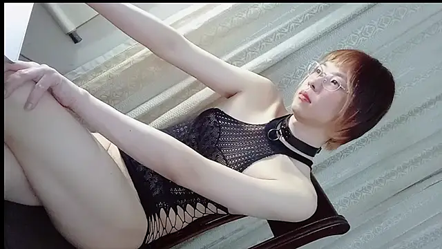 adawang1986 online show from 02/26/25, 01:41