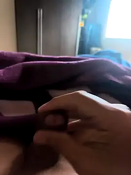 mirrowhot online show from 04/13/26, 06:52