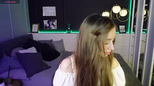 OliviaGentle online show from 02/08/25, 02:15