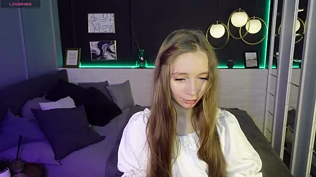 OliviaGentle online show from 02/08/25, 05:18