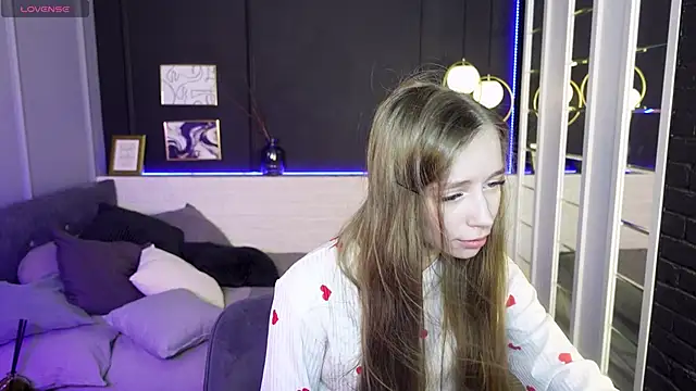 OliviaGentle online show from 02/09/25, 04:36