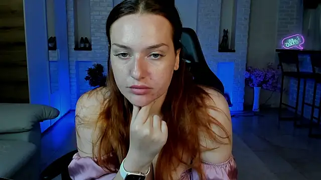 LisaElfy online show from 07/19/26, 07:56