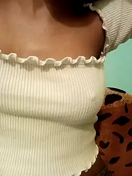 Snapshot of Miss-Sadhana chatting on 01/08/25, 11:21 Miss-Sadhana online show from 01/08/25, 11:21