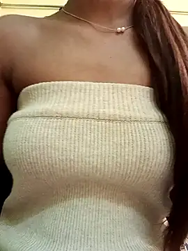 Snapshot of Miss-Sadhana chatting on 02/01/25, 09:11 Miss-Sadhana online show from 02/01/25, 09:11