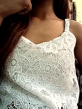 Snapshot of Miss-Sadhana chatting on 02/14/25, 07:49 Miss-Sadhana online show from 02/14/25, 07:49