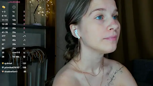 LinaCristonsen online show from 12/08/24, 05:11