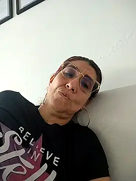 Perla Franco online show from 09/23/25, 06:22