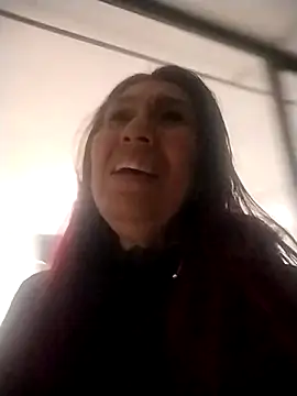 Perla Franco online show from 10/13/25, 05:07