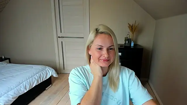 Alicee Gracee online show from 10/30/25, 10:16