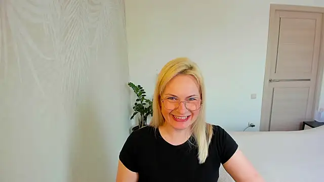 Alicee Gracee online show from 03/30/26, 08:48