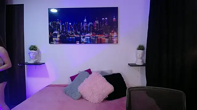 cristal-evanns online show from 12/04/24, 06:22