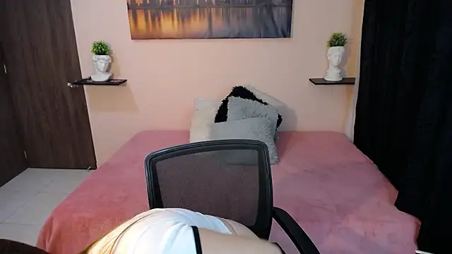 cristal-evanns online show from 02/22/26, 12:01