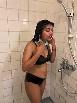 ScarletAss online show from 01/01/25, 06:27