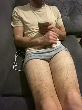 Snapshot of mertt3457 chatting on 03/17/25, 08:19 mertt3457 online show from 03/17/25, 08:19