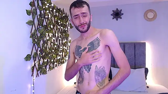 Snapshot of evil_boys_77 chatting on 12/26/24, 11:10 evil boys 77 online show from 12/26/24, 11:10