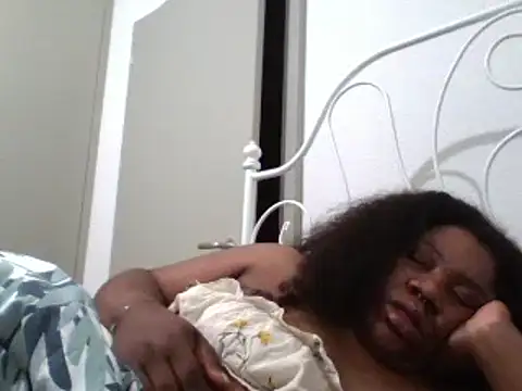 bonbonaumiel online show from 12/12/24, 02:26