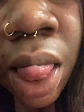 bonbonaumiel online show from 12/25/24, 08:28