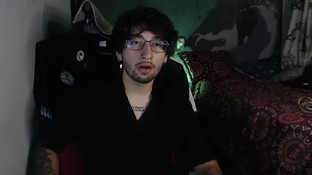 Snapshot of Dereck_Dickson chatting on 10/08/25, 11:24 Dereck Dickson online show from 10/08/25, 11:24