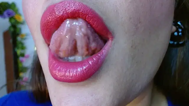 Snapshot of miss_evoleth2 chatting on 02/11/26, 11:21 miss evoleth2 online show from 02/11/26, 11:21