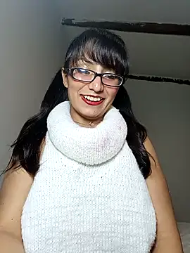 Lucy Chery online show from 06/03/26, 02:25