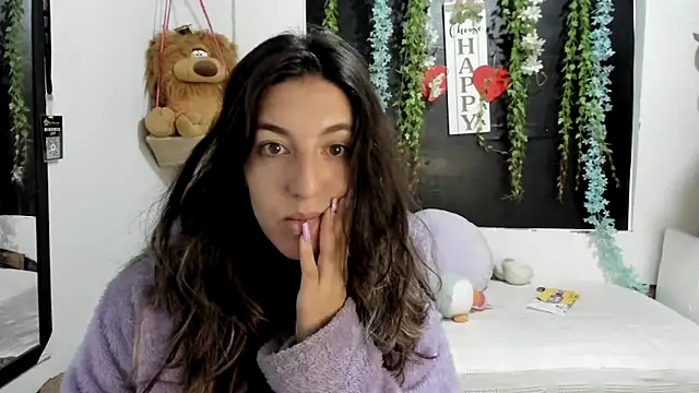 queen-natty online show from 04/15/26, 02:24