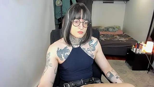 ShiiraVelkor online show from 12/20/25, 11:17