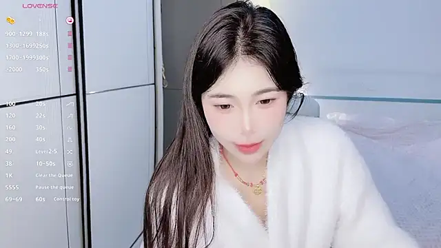 White-Star online show from 02/06/25, 02:04