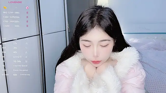 White-Star online show from 02/07/25, 06:45