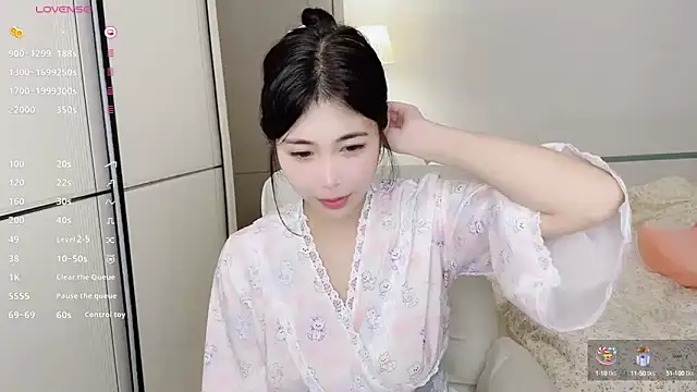 White-Star online show from 03/11/25, 04:07