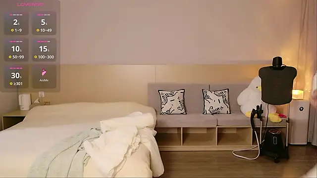 Lucky-baby online show from 11/10/25, 01:10