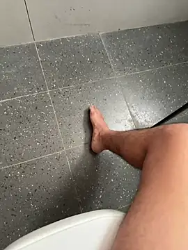 Snapshot of Rahulroy96 chatting on 02/11/26, 04:28 Rahulroy96 online show from 02/11/26, 04:28