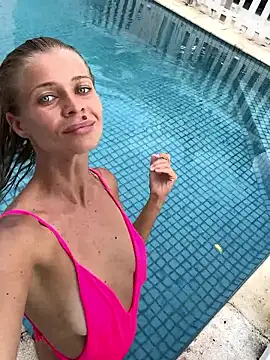 -OliWow- online show from 03/18/26, 08:50