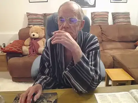 Snapshot of Ferret7777 chatting on 04/23/26, 12:34 Ferret7777 online show from 04/23/26, 12:34