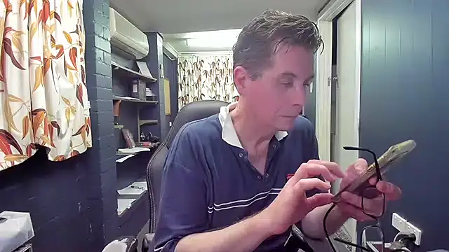 Snapshot of tilobinder chatting on 12/04/24, 01:53 tilobinder online show from 12/04/24, 01:53