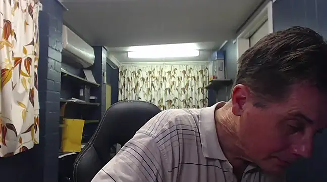 Snapshot of tilobinder chatting on 03/21/25, 03:13 tilobinder online show from 03/21/25, 03:13