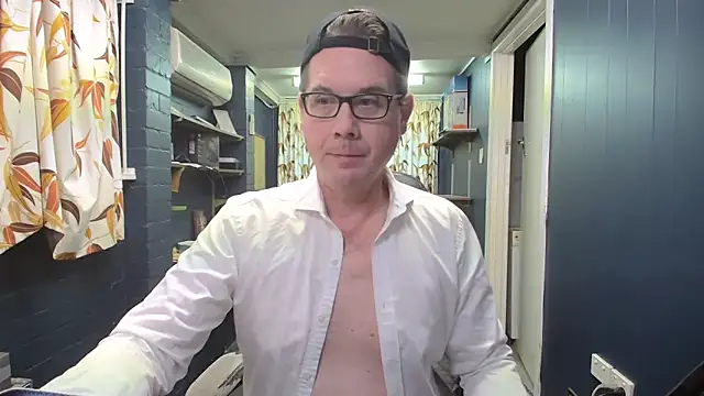 tilobinder online show from 01/09/26, 03:15