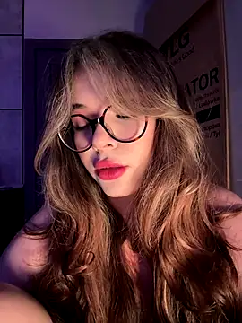 Snapshot of CutiePie3 chatting on 09/18/25, 11:29 CutiePie3 online show from 09/18/25, 11:29