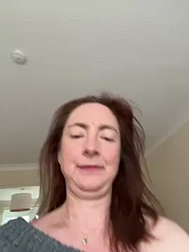 LouiseTswing online show from 01/10/25, 12:47