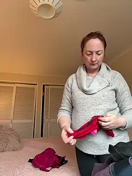 LouiseTswing online show from 02/23/25, 03:29