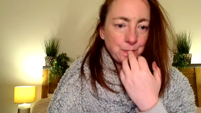 LouiseTswing online show from 03/06/25, 07:43