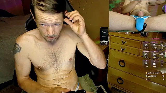 Snapshot of MasterForgedRayy chatting on 05/15/26, 11:06 MasterForgedRayy online show from 05/15/26, 11:06