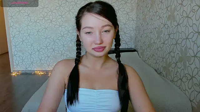 Lissa Cristal online show from 05/19/26, 12:11
