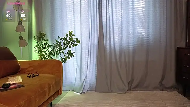 Your dream Alice online show from 09/29/25, 09:14