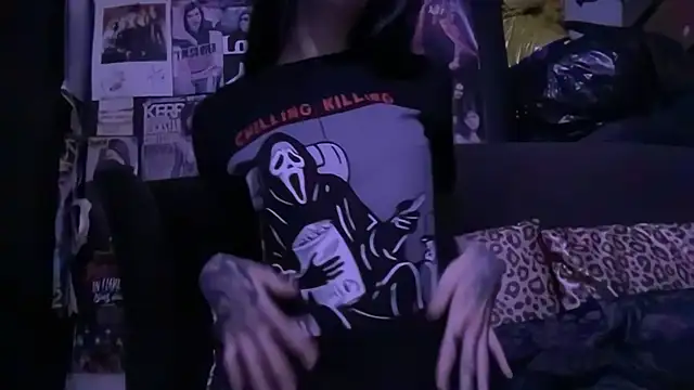 MissMidnightUK online show from 10/30/25, 12:34