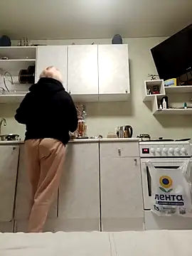 Milen Milf online show from 12/29/24, 03:13