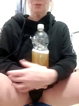 Milen Milf online show from 01/24/25, 09:47