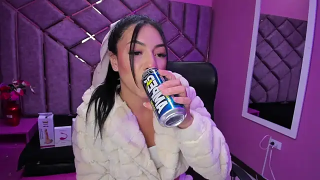 Poly Sasha  online show from 10/03/25, 03:47