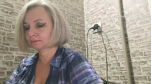 EdithManning online show from 01/21/25, 06:00